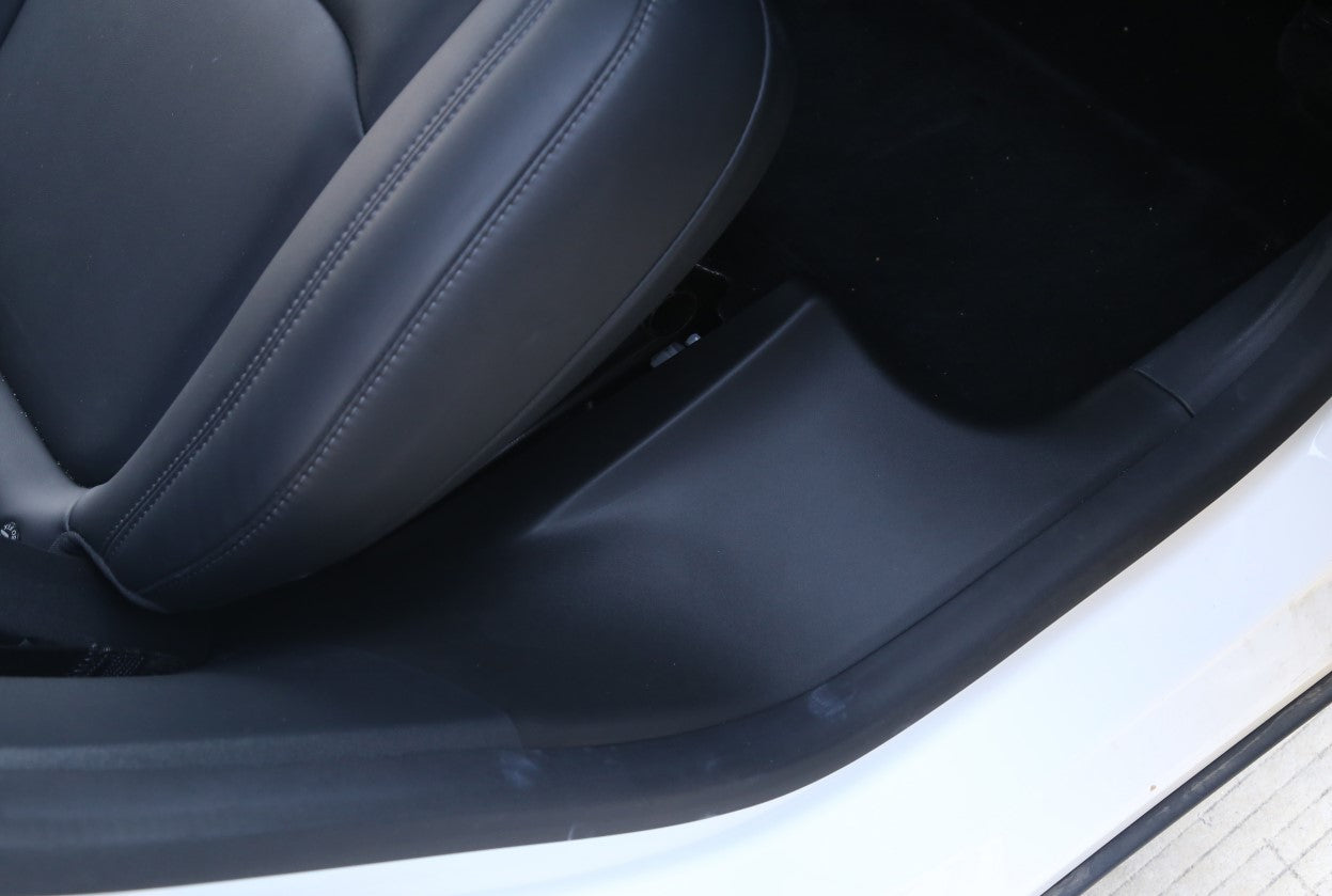 Model Y Sisääntulon kynnyssuojat