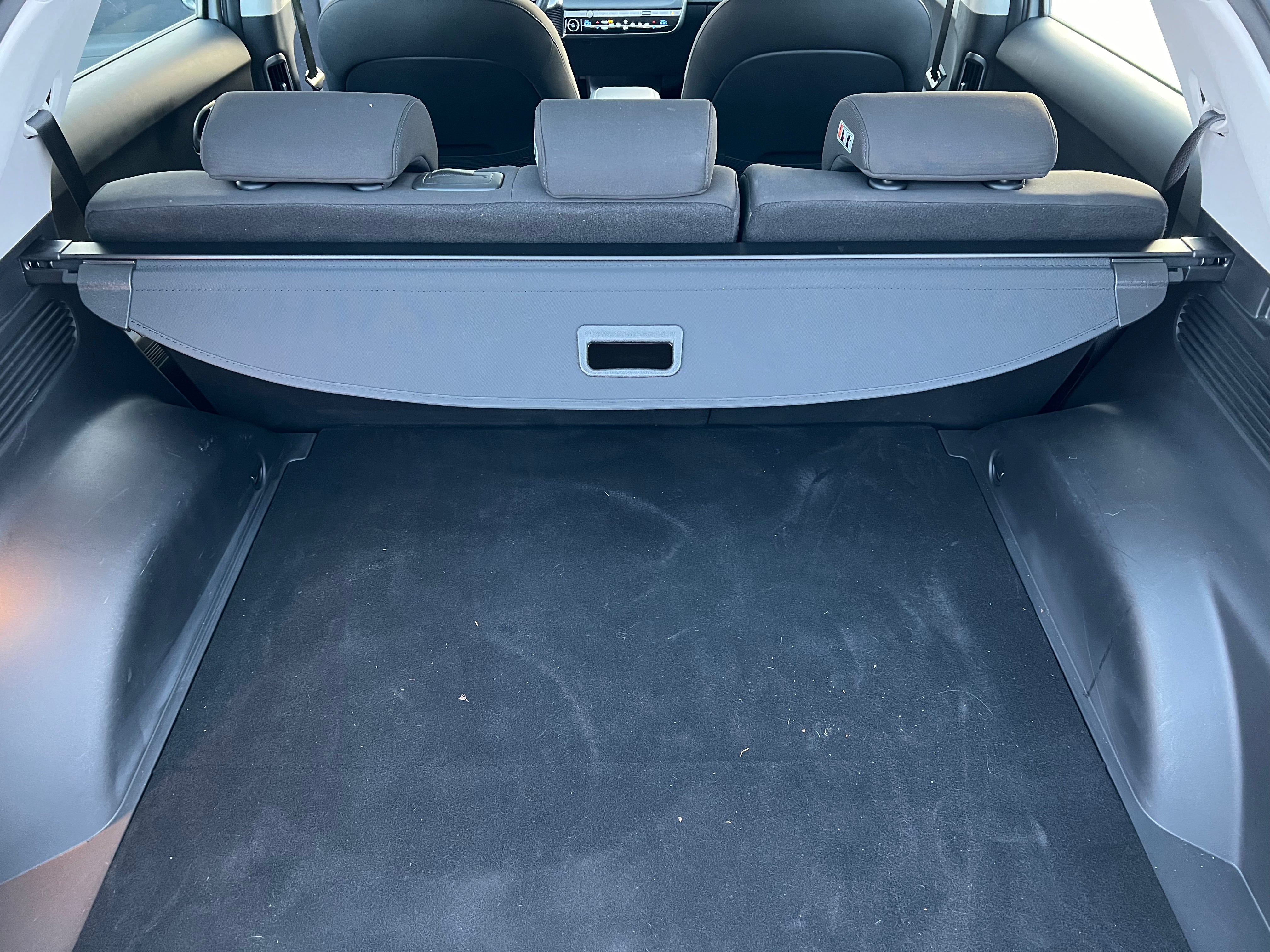 Hyundai IONIQ 5 Täckande gardin för baklucka