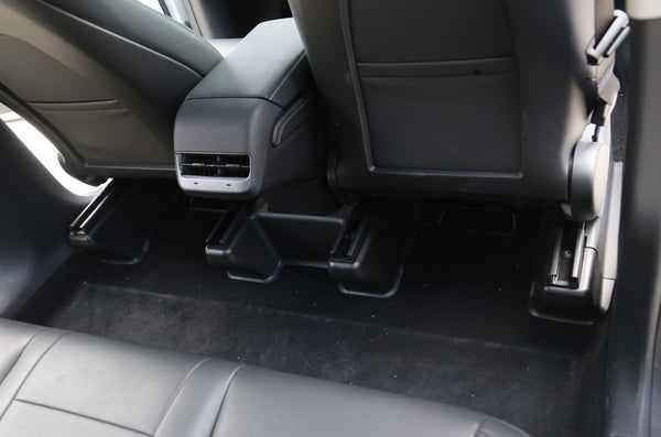 Tesla Model Y – beschermhoeken onder de stoelen – productafbeelding 7