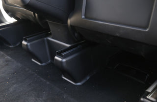 Tesla Model Y – beschermhoeken onder de stoelen – productafbeelding 9