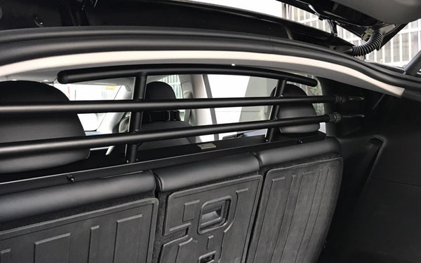 Tesla Model Y – hondenrek – productafbeelding 4