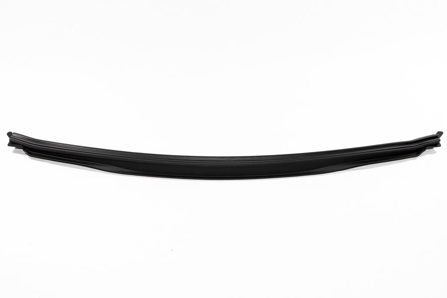 Tesla Model 3 – front frunk seal